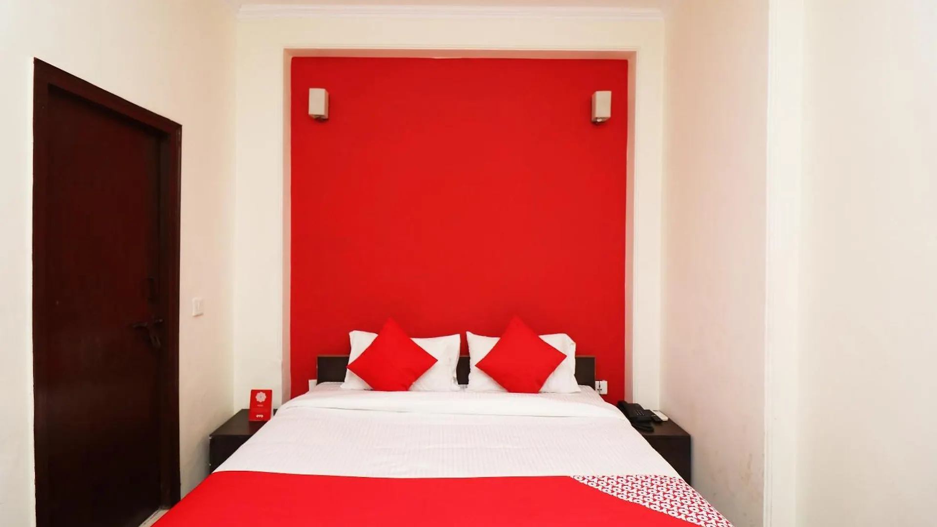 Hotel O Grand Casa Gurgaon 3*,