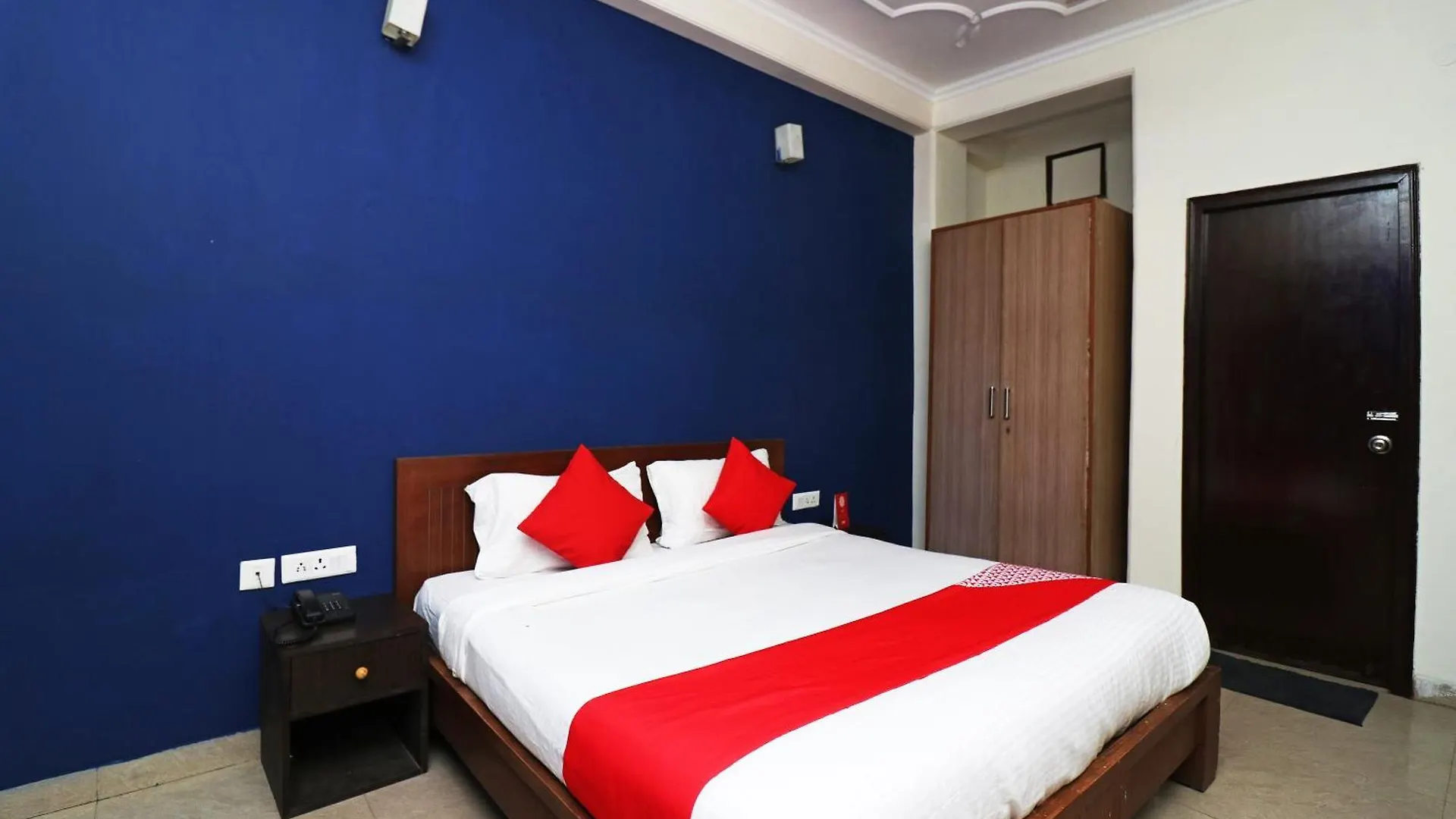 Hotel O Grand Casa Gurgaon India